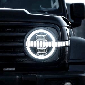مجموعة مصابيح أمامية LED من نوع ماتريكس مع عدسة ليزر ومصابيح DRL متتالية للسيارة TANK 300 (2021-2023)