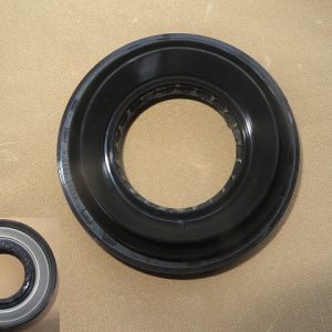For GWM Tank 300 Long Half Shaft Oil Seal Assembly 2302500XKV09B